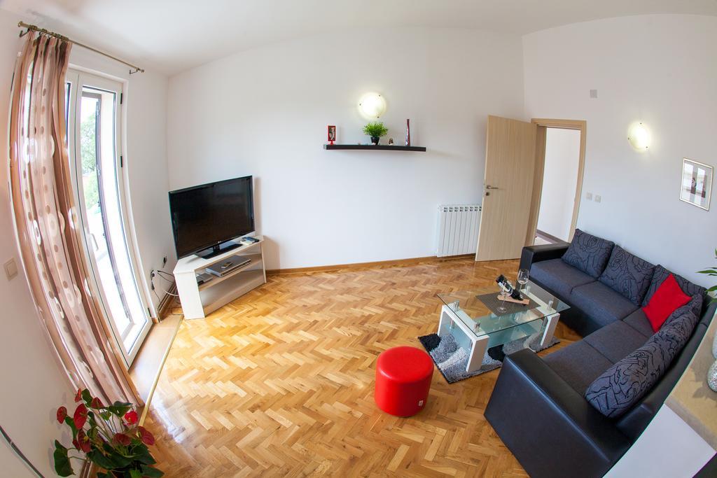 Apartments Vila Masha Petrovac エクステリア 写真