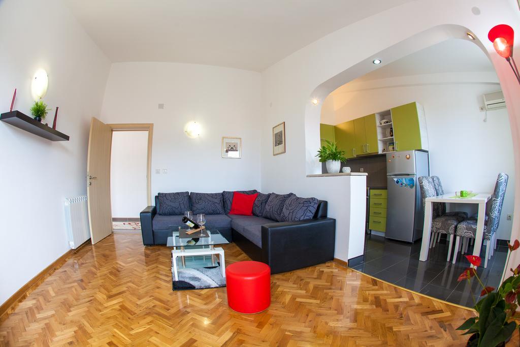 Apartments Vila Masha Petrovac エクステリア 写真