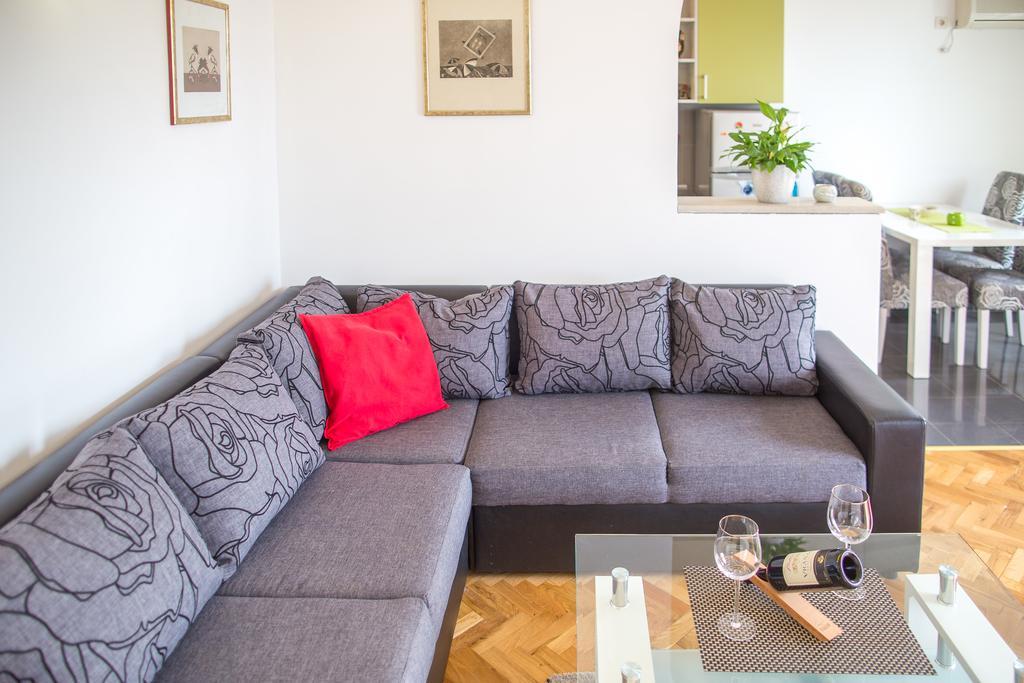 Apartments Vila Masha Petrovac エクステリア 写真