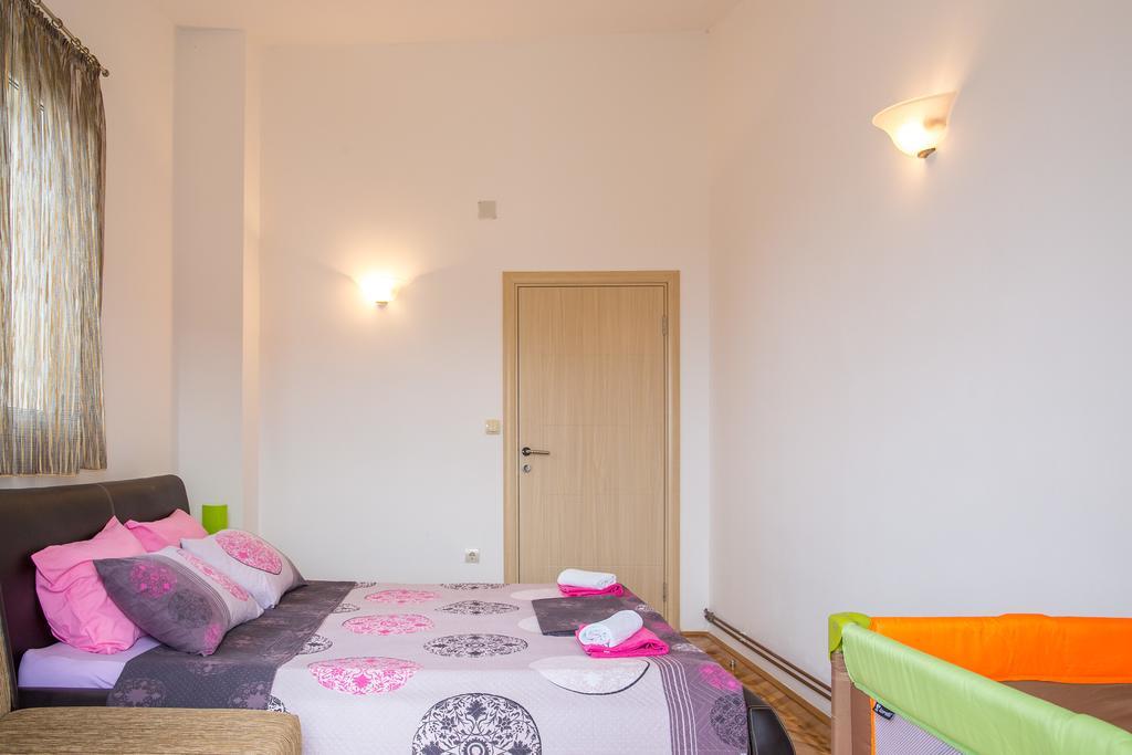 Apartments Vila Masha Petrovac エクステリア 写真