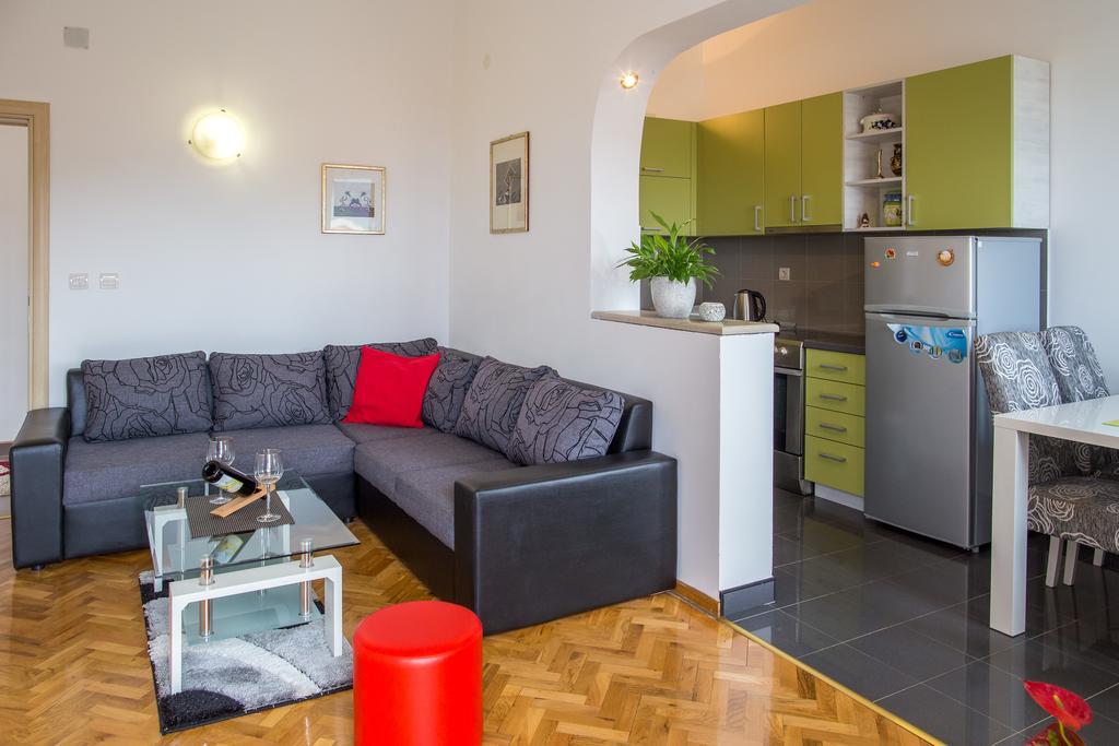 Apartments Vila Masha Petrovac エクステリア 写真