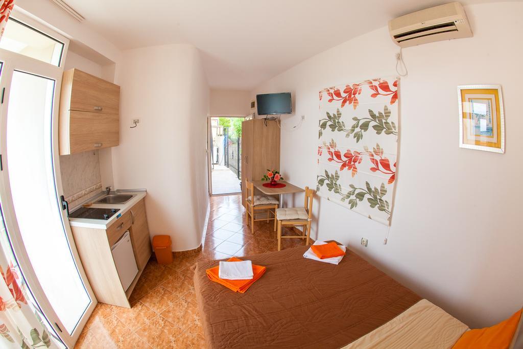 Apartments Vila Masha Petrovac エクステリア 写真