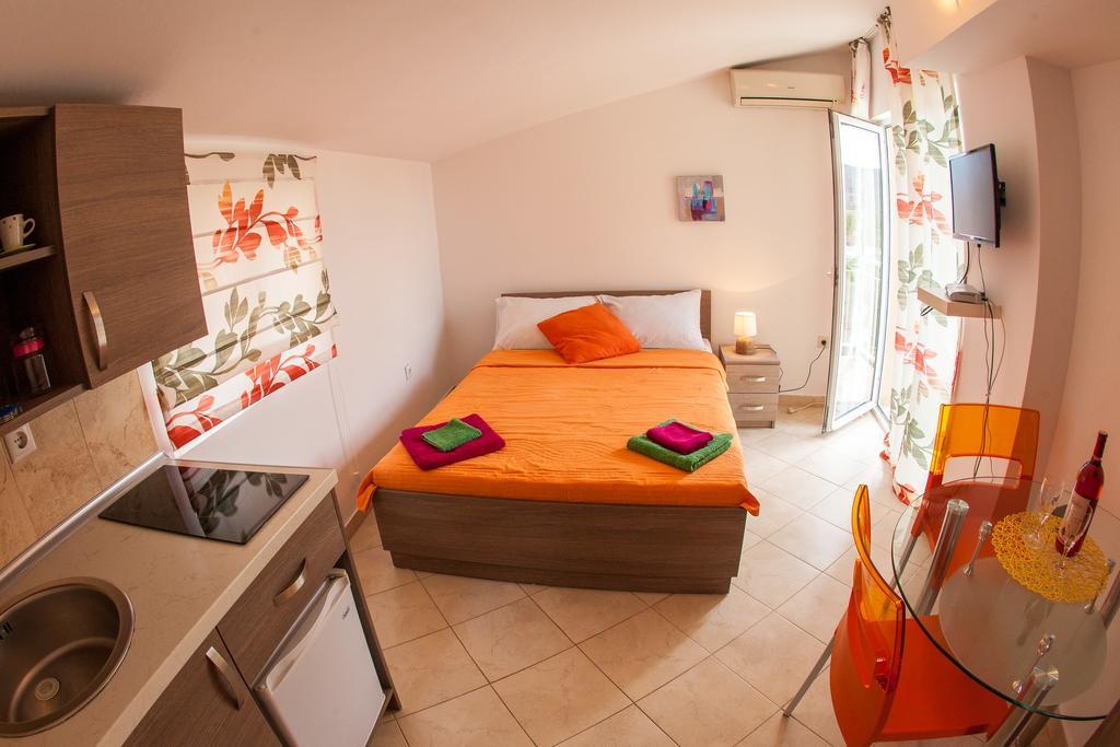 Apartments Vila Masha Petrovac エクステリア 写真
